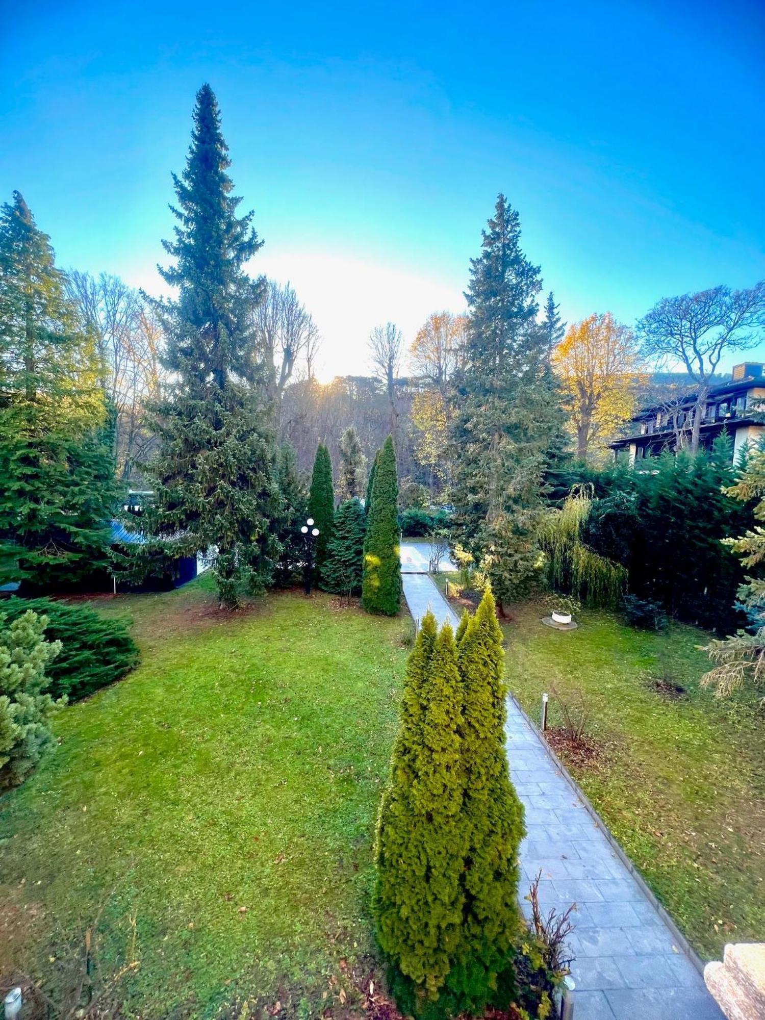 באדן Wienerwald Residenz מראה חיצוני תמונה